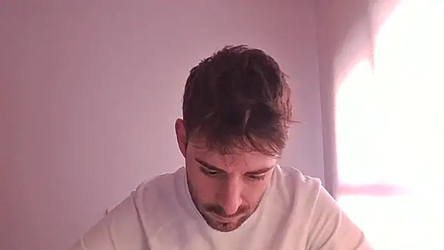 Snapshot of vargas90 chatting on February 16, 2026, 12:15 pm vargas90 online show from February 16, 2026, 12:15 pm