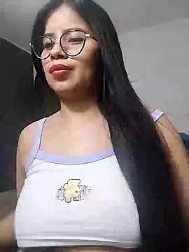 charlotte moineau online show from December 17, 2024, 1:29 am