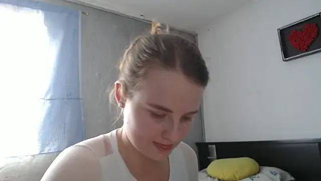 Snapshot of HellenMiyer1111 chatting on February 27, 2025, 9:14 pm HellenMiyer1111 online show from February 27, 2025, 9:14 pm