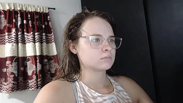 HellenMiyer1111 online show from November 5, 2025, 4:32 pm