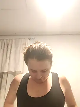 Snapshot of HellenMiyer1111 chatting on October 19, 2025, 3:15 pm HellenMiyer1111 online show from October 19, 2025, 3:15 pm