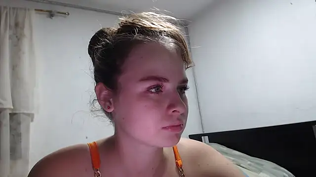 Snapshot of HellenMiyer1111 chatting on September 15, 2025, 5:24 pm HellenMiyer1111 online show from September 15, 2025, 5:24 pm