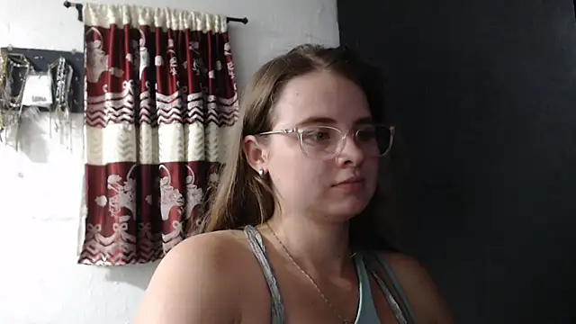 HellenMiyer1111 online show from November 7, 2025, 7:51 pm