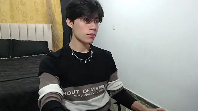 Elio-cam online show from December 15, 2024, 8:52 am