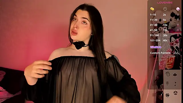 Snapshot of YsabellViveris chatting on March 5, 2025, 10:22 am YsabellViveris online show from March 5, 2025, 10:22 am