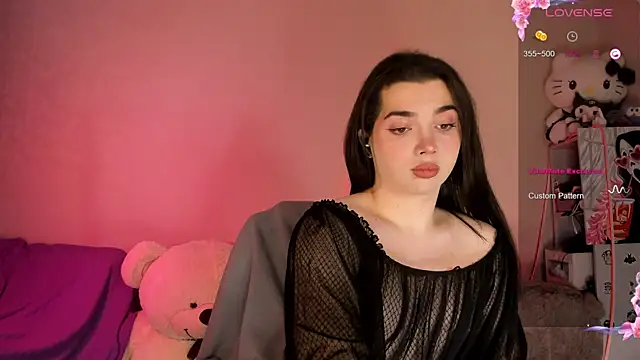 Snapshot of YsabellViveris chatting on September 28, 2025, 1:18 pm YsabellViveris online show from September 28, 2025, 1:18 pm