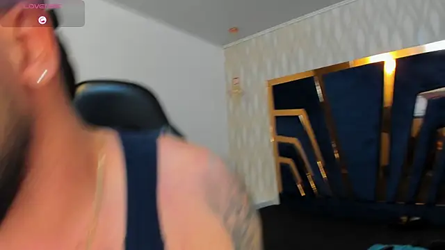 Snapshot of Petesevans chatting on September 10, 2025, 2:32 am Petesevans online show from September 10, 2025, 2:32 am