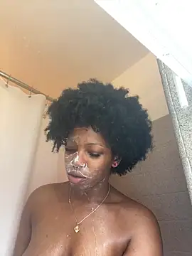 mochamimi online show from March 27, 2026, 3:46 pm