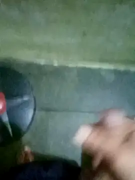 Snapshot of squirt_and_sex chatting on December 28, 2024, 6:39 am squirt and sex online show from December 28, 2024, 6:39 am