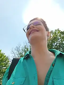 Snapshot of RebeccaNoble chatting on June 27, 2026, 12:22 pm RebeccaNoble online show from June 27, 2026, 12:22 pm