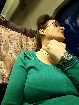 RebeccaNoble online show from April 9, 2026, 3:08 am