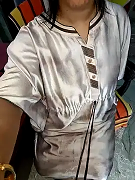 Snapshot of MAN-MOHINI-21 chatting on February 17, 2025, 5:47 am MAN-MOHINI-21 online show from February 17, 2025, 5:47 am