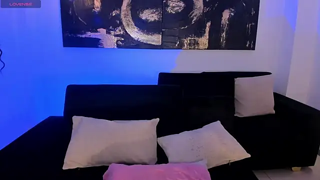 LindseyCox online show from February 7, 2025, 7:49 pm