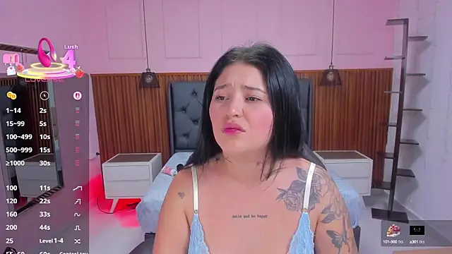 Snapshot of BIANCAROY1 chatting on October 7, 2025, 6:53 pm BIANCAROY1 online show from October 7, 2025, 6:53 pm