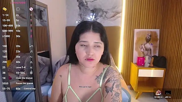 Snapshot of BIANCAROY1 chatting on September 30, 2025, 6:58 pm BIANCAROY1 online show from September 30, 2025, 6:58 pm