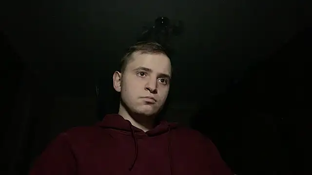 Snapshot of sweaticeboy chatting on December 6, 2024, 7:17 pm sweaticeboy online show from December 6, 2024, 7:17 pm