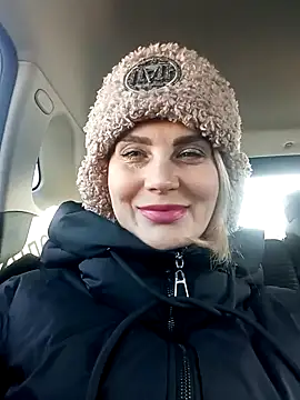 JennyOMay online show from February 8, 2025, 4:36 am