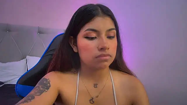 Snapshot of ChantalPetit chatting on September 20, 2025, 4:23 pm ChantalPetit online show from September 20, 2025, 4:23 pm