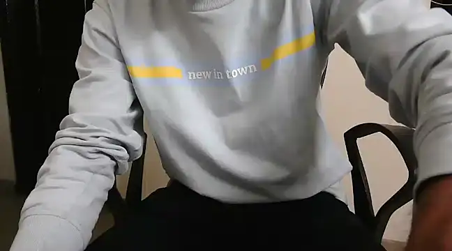 Snapshot of hotkunal chatting on February 24, 2025, 10:47 pm hotkunal online show from February 24, 2025, 10:47 pm