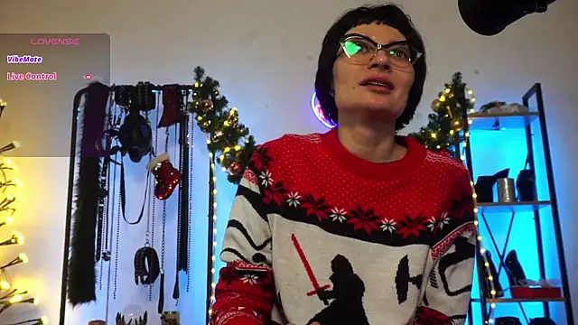 CyberXGoddess online show from December 16, 2025, 11:09 pm