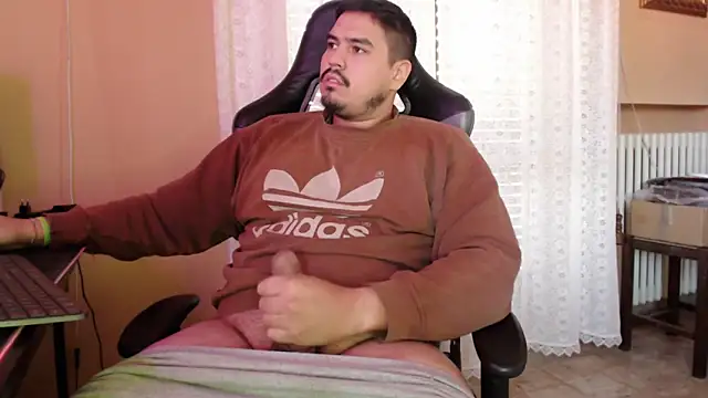 Snapshot of fernan_redsxxx chatting on October 25, 2025, 10:25 am fernan redsxxx online show from October 25, 2025, 10:25 am