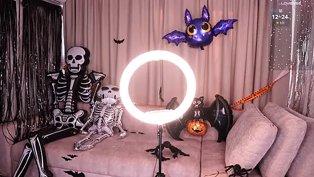 k kimikooo online show from October 30, 2025, 3:38 am