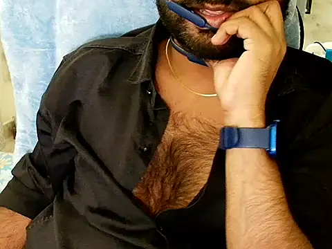 SHENOY3 online show from November 8, 2025, 1:47 pm