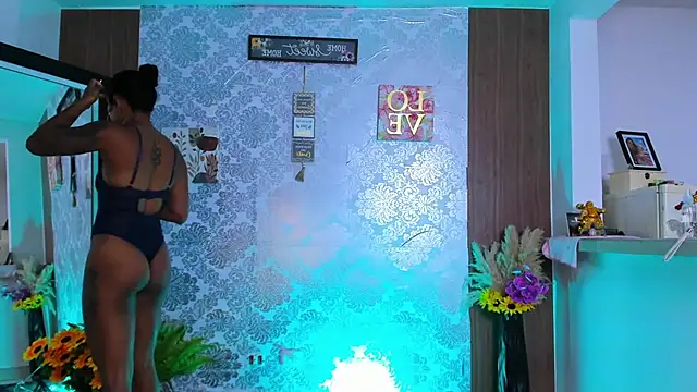 Snapshot of kelly_thomson chatting on September 30, 2025, 11:44 pm kelly thomson online show from September 30, 2025, 11:44 pm