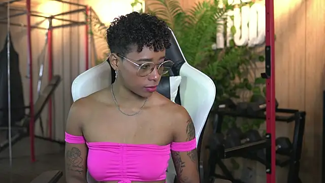 Snapshot of kelly_thomson chatting on July 15, 2026, 1:07 pm kelly thomson online show from July 15, 2026, 1:07 pm