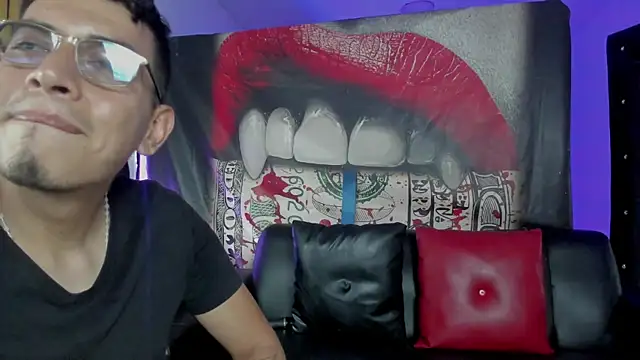 Strongernastyx online show from November 16, 2025, 8:46 pm