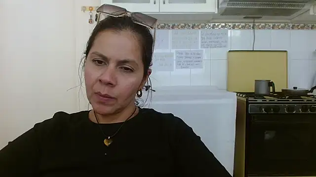 Sara Brandon online show from September 21, 2025, 8:14 pm