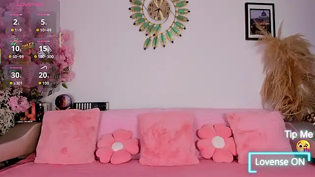 SammyGirlTS online show from March 11, 2026, 1:27 pm