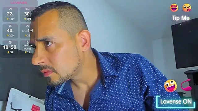 jhonyalzate2 online show from February 10, 2025, 1:24 am