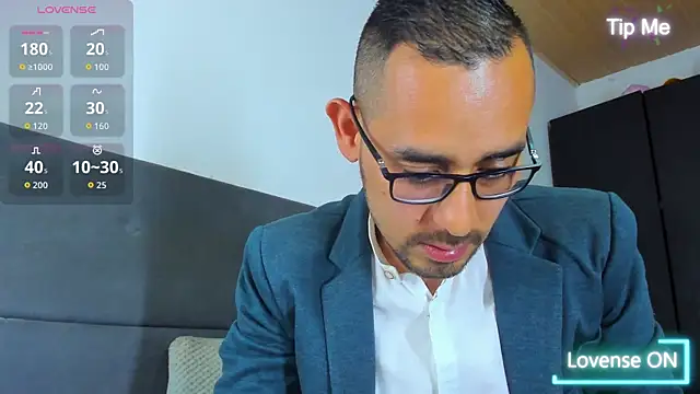 Snapshot of jhonyalzate2 chatting on October 3, 2025, 2:04 am jhonyalzate2 online show from October 3, 2025, 2:04 am