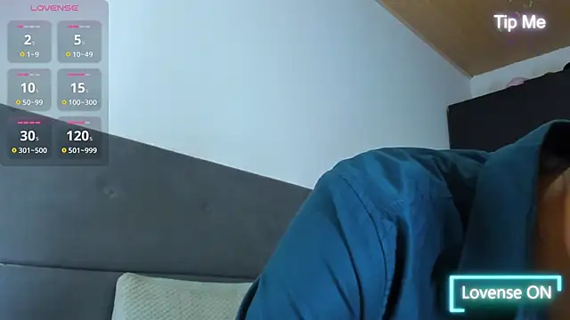 Snapshot of jhonyalzate2 chatting on October 5, 2025, 12:56 am jhonyalzate2 online show from October 5, 2025, 12:56 am