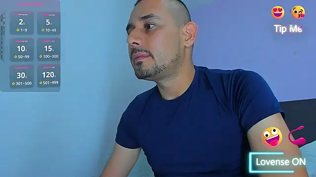 jhonyalzate2 online show from January 17, 2025, 4:49 am