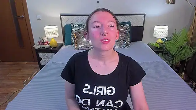 Snapshot of CatherineWalls chatting on July 13, 2026, 3:39 am CatherineWalls online show from July 13, 2026, 3:39 am