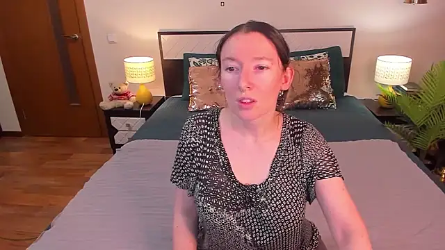 CatherineWalls online show from May 26, 2026, 3:15 am