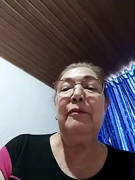 Snapshot of Vicky_Rosse chatting on September 28, 2025, 10:06 pm Vicky Rosse online show from September 28, 2025, 10:06 pm