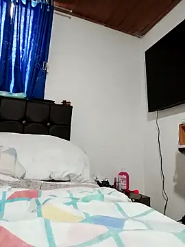 Snapshot of Vicky_Rosse chatting on November 1, 2025, 5:51 pm Vicky Rosse online show from November 1, 2025, 5:51 pm