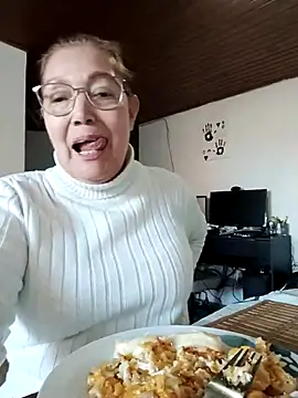 Snapshot of Vicky_Rosse chatting on September 25, 2025, 8:15 pm Vicky Rosse online show from September 25, 2025, 8:15 pm