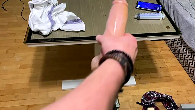 OndruSuk online show from September 30, 2025, 6:25 pm