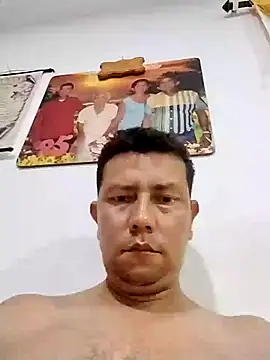 Lachuchaenlacara1988 online show from January 20, 2025, 3:26 am