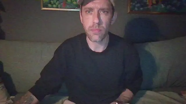 Snapshot of Stock-Holmes chatting on October 3, 2025, 10:33 pm Stock-Holmes online show from October 3, 2025, 10:33 pm