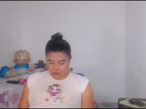 Snapshot of katrinawillff chatting on June 20, 2026, 5:45 am katrinawillff online show from June 20, 2026, 5:45 am