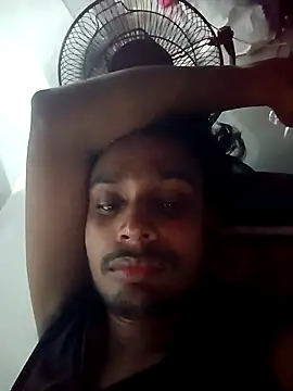 Snapshot of Aayankhan99 chatting on October 30, 2025, 5:39 am Aayankhan99 online show from October 30, 2025, 5:39 am