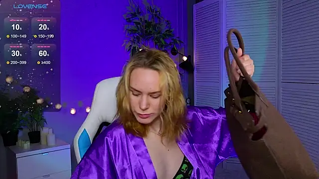 Ramona    online show from April 5, 2026, 1:40 pm