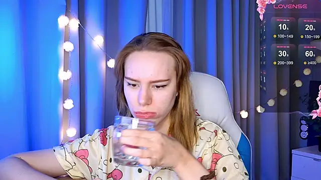 Ramona    online show from February 11, 2025, 6:08 am