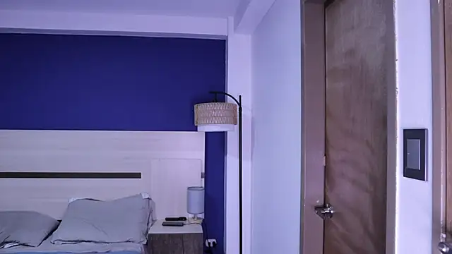 funcouple1985 online show from October 31, 2025, 9:11 pm