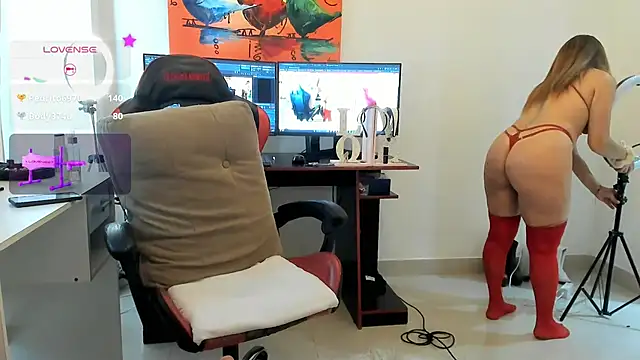 Carolain3 9 online show from October 2, 2025, 6:44 pm